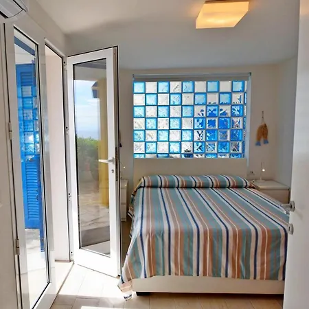 La Perla Del Golfo Apartment *